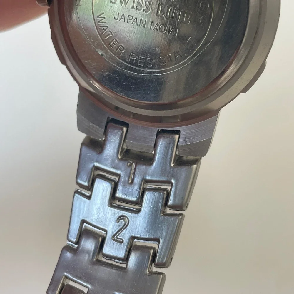 Swiss Line Mens Quartz Watch Black Dial Stainless Steel Water Resistant Silver